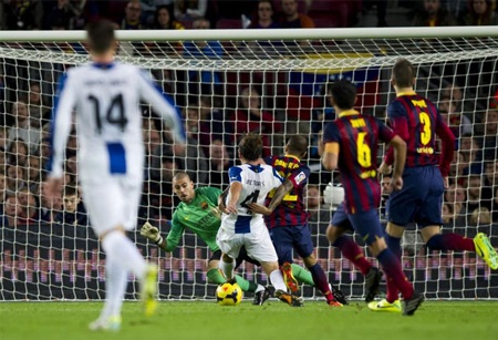 Neymar tỏa sáng, Barcelona nhọc nhằn “vượt ải” Espanyol - 2 Espanyol đã thi đấu khá kiên cường ở trận derby xứ Catalan