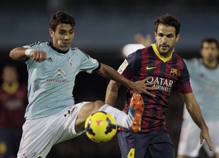 Thắng đậm Celta Vigo, Barcelona vững ngôi đầu bảng - 2 Cesc Fabregas góp công lớn vào hai bàn thắng của Barcelona