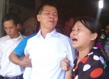 “Thuyết nhân quả” trong vụ án oan tại Bắc Giang? - 1 Những giọt nước mắt hạnh phúc của ông Nguyễn Thanh Chấn trong ngày đoàn tụ