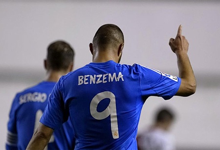 C. Ronaldo lập cú đúp, Real Madrid nhọc nhằn vượt ải Vallecano - 2 Benzema tỏa sáng với một pha đánh đầu đẩy đẳng cấp