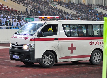 Va chạm kinh hoàng, Văn Nhiên nhập viện cấp cứu - 9 An An