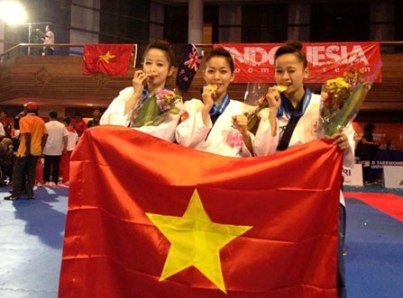 Taekwondo Việt Nam giành HCV thế giới nội dung quyền - 1 Ba cô gái vàng của Taekwondo Việt Nam