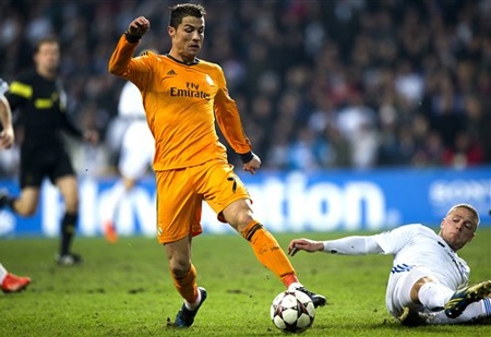 Trở lại sau chấn thương, C. Ronaldo giúp Real Madrid chiến thắng - 2 Trở lại sau chấn thương, C. Ronaldo đã lập công cho Real Madrid