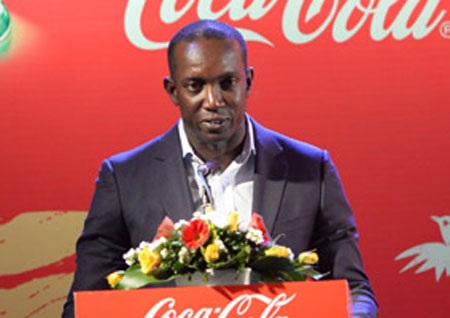 Danh thủ Dwight Yorke đến Việt Nam - 1 Yorke có mặt ở Việt Nam tối 2/1
