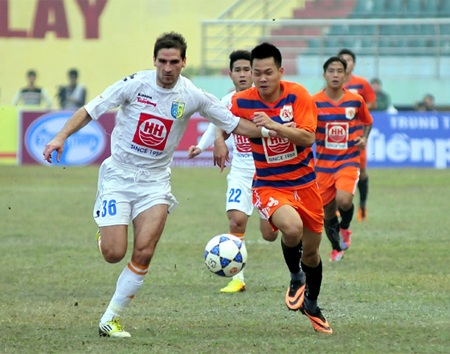 Ninh Bình và Hà Nội T&T sẽ gặp nhiều bất lợi tại AFC Cup