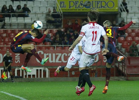 Barca, Real, Atletico cùng có 57 điểm: “Tam mã” nóng bỏng - 2 Barca trở lại ngôi đầu sau chiến thắng trước Sevilla
