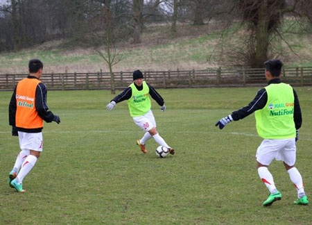 Toàn đội không hề mệt mỏi sau trận thắng U19 Arsenal