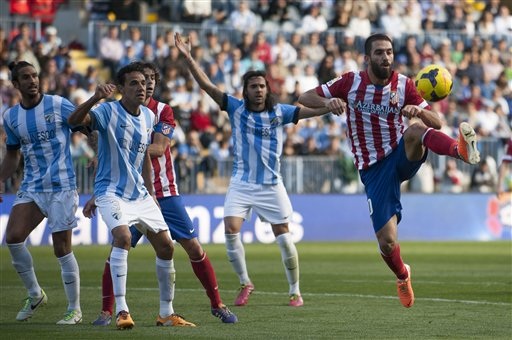 Atletico sẽ khiến giấc mơ La Liga của Real Madrid tan vỡ? - 1 Atletico cần một chiến thắng trước Malaga để tiến sát ngôi vô địch