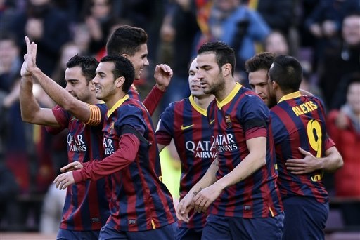 Barcelona không bỏ lỡ cơ hội vàng để vô địch La Liga? - 2 Barcelona đã dễ dàng thắng Elche 4-0 ở Nou Camp tại lượt đi