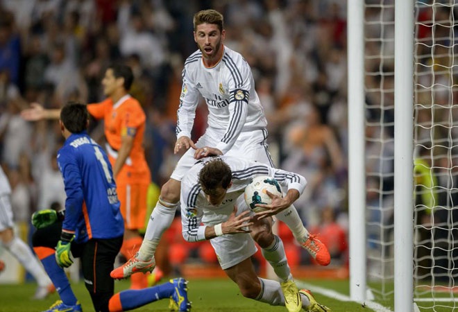 Hòa Valencia, Real Madrid lỡ cơ hội áp sát Atletico - 2 Chỉ có may mắn mới giúp Real Madrid thoát trận thua trước Valencia