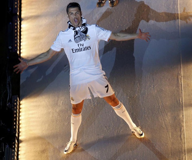 Ramos và Ronaldo: Sự đối lập của hai người hùng - 2 Ronaldo đã suýt nữa bị coi là tội đồ sau trận chung kết tại Champions League