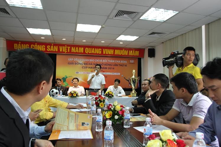 Sôi động giải bóng đá giải bóng đá Hà Nội mở rộng lần thứ 6 - 1 Sôi động giải bóng đá giải bóng đá Hà Nội mở rộng lần thứ 6