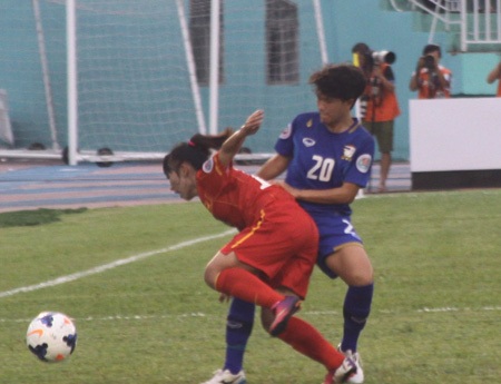 Thua Thái Lan, đội tuyển nữ Việt Nam tan mộng World Cup - 4 Đội tuyển nữ Việt Nam đã lỗi hẹn với World Cup 2015 - Ảnh: Trọng Vũ