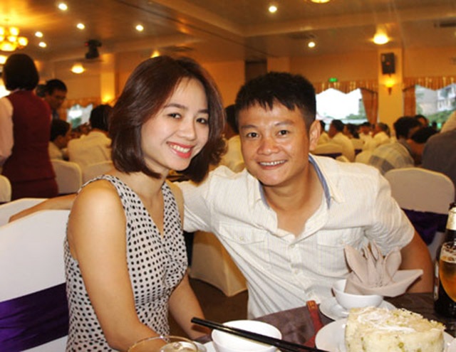 Chờ giải nghệ, Văn Quyến tranh thủ lấy vợ - 1 Văn Quyến đã định được ngày lấy vợ