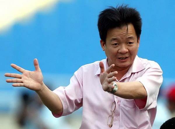 “Không có chuyện SHB Đà Nẵng nhường điểm cho Hà Nội T&T” - 2 Bầu Hiển khẳng định không có chuyện SHB Đà Nẵng nhường điểm cho Hà Nội T&T