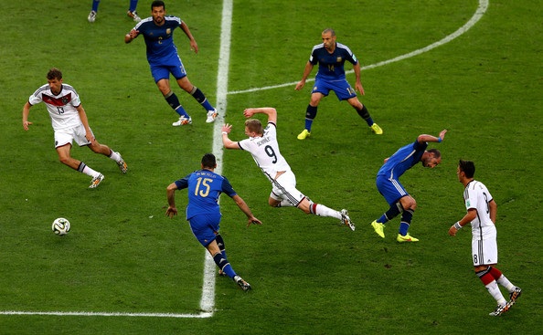 Cả hai đội sẽ thiếu vắng nhiều trụ cột ở trận tái đấu tại Esprit Arena