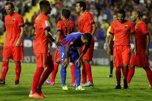 Levante gục ngã trước sức mạnh đáng sợ của Barcelona