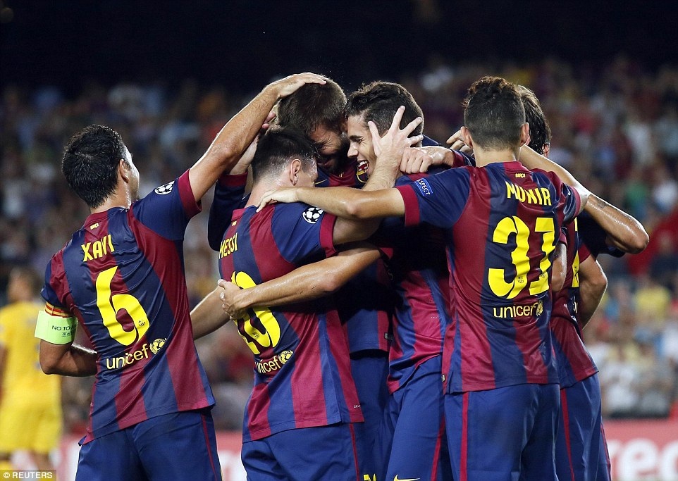 Barcelona giành 3 điểm khá nhọc nhằn trên sân Nou Camp