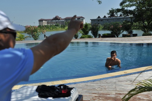 Đông Triều tập luyện dưới sự giám sát của bác sỹ Đồng Xuân Lâm