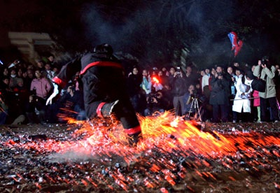 Thi gan cùng thần lửa - 13