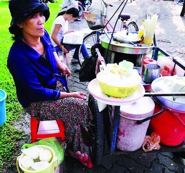 Sữa đậu nành đường phố: Thấy mà... kinh! - 2 Sữa đậu nành đường phố: Thấy mà... kinh! - 2