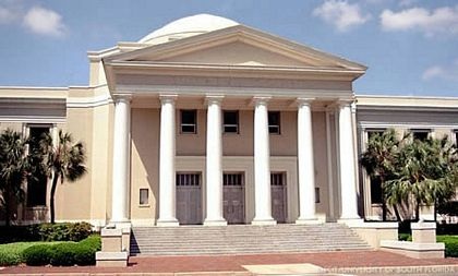 10 mối quan hệ cha con kỳ quặc nhất thế giới - 9