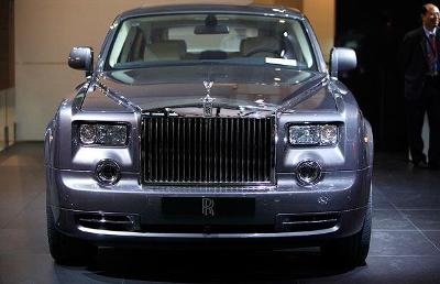 Geely phủ nhận "nhái" Rolls-Royce Phantom - 2