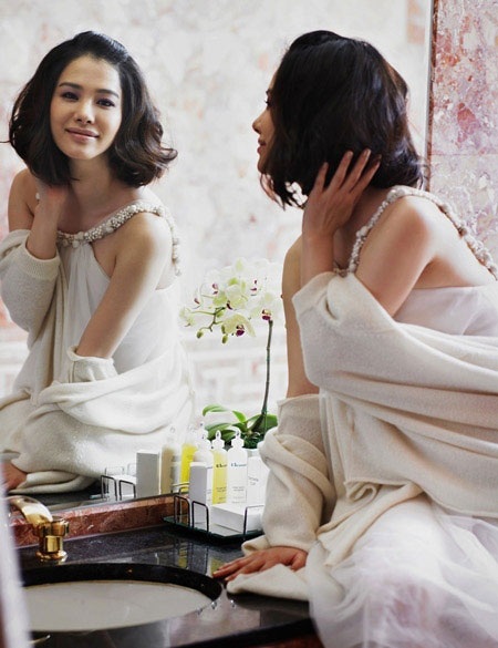 Sao “Giày thủy tinh” sang Mỹ điều trị bệnh - 13