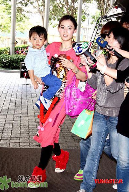 “Quý tử” nhà Trương Bá Chi được “săn đón” tại Đài Loan - 6