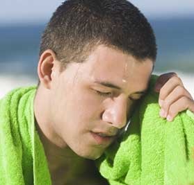 Tại sao tôi lại ra mồ hôi nhiều? - 1 Tại sao tôi lại ra mồ hôi nhiều? - 1