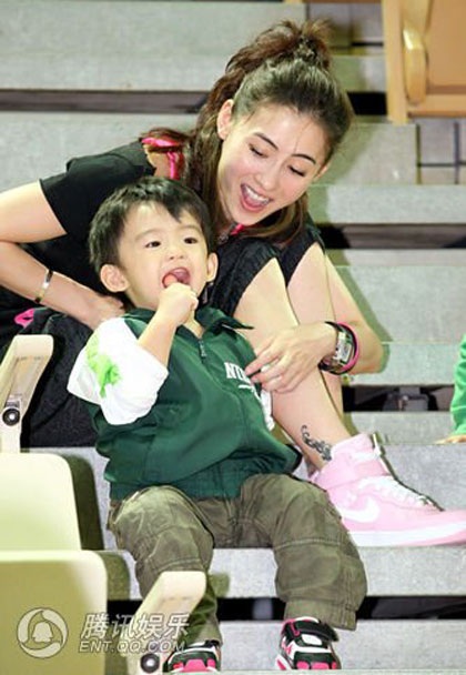 “Quý tử” nhà Trương Bá Chi được “săn đón” tại Đài Loan - 15