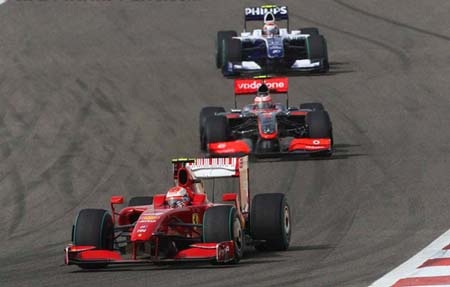 Button lại đăng quang, Ferrari có điểm đầu tay - 2 Button lại đăng quang, Ferrari có điểm đầu tay - 2