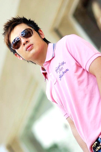 Hoàng Hải đang cặp kè “kiều nữ” Sài Gòn? - 4 Hoàng Hải đang cặp kè “kiều nữ” Sài Gòn? - 4