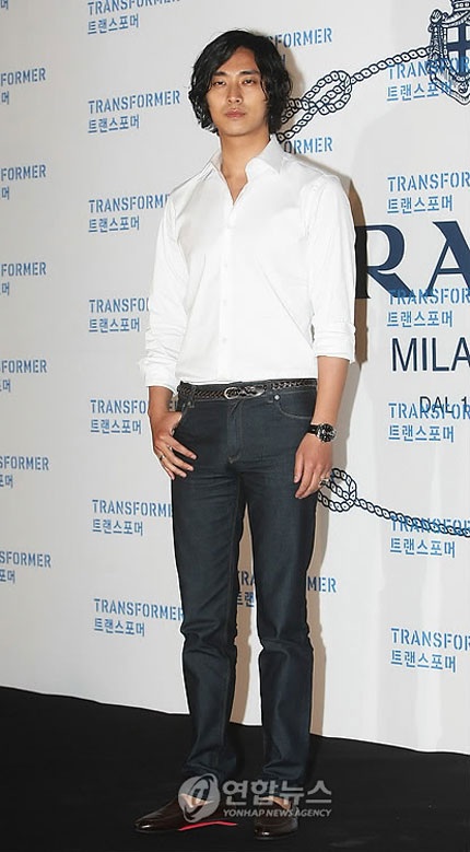 Bị tạm giữ, Joo Ji Hoon không tỏ ra hối hận - 1