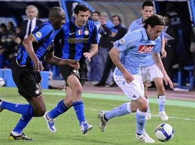 Zalayeta lập công, Napoli cản bước Inter - 2 Zalayeta lập công, Napoli cản bước Inter - 2