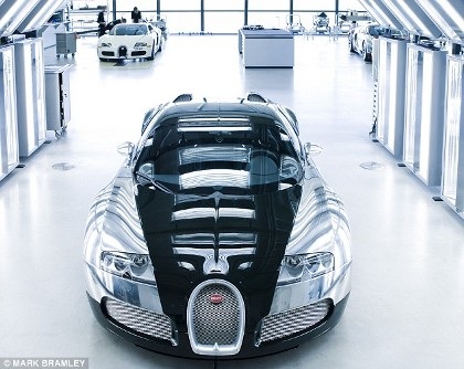 “Mổ” siêu xe Bugatti Veyron - 9 “Mổ” siêu xe Bugatti Veyron - 9