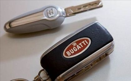 “Mổ” siêu xe Bugatti Veyron - 15 “Mổ” siêu xe Bugatti Veyron - 15