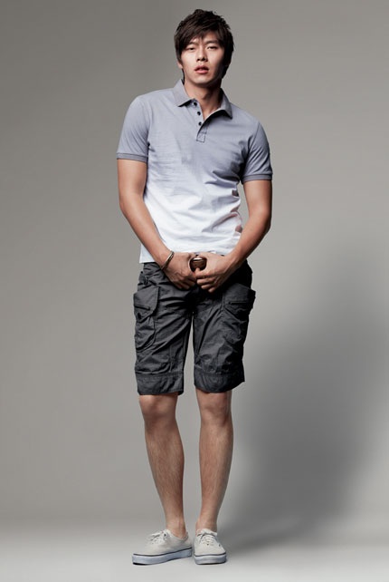 Khỏe khoắn đón hè cùng “tiểu hổ” Huyn Bin - 13