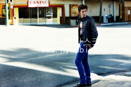 Khỏe khoắn đón hè cùng “tiểu hổ” Huyn Bin - 18