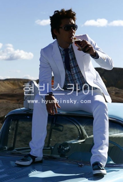 Khỏe khoắn đón hè cùng “tiểu hổ” Huyn Bin - 21