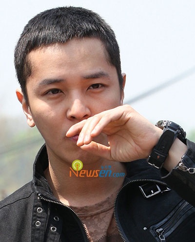 “Thái tử Yul” Kim Jeong Hoon chính thức nhập ngũ - 4