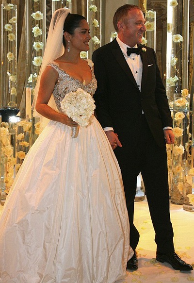 Hé lộ ảnh cưới của Salma Hayek và tỷ phú Pháp - 1