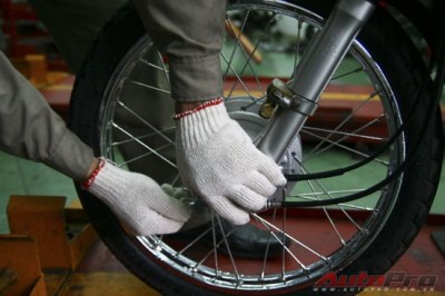 Cách kiểm tra xe trước khi đi đường trường - 4