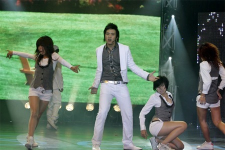 Phương Vy Idol bốc lửa trong “Đêm ngân hà” - 7 Phương Vy Idol bốc lửa trong “Đêm ngân hà” - 7