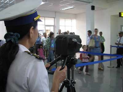 Phòng khám, bệnh viện sẵn sàng ứng phó với dịch cúm lợn - 1