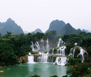 10 thác nước hùng vĩ nhất thế giới - 8