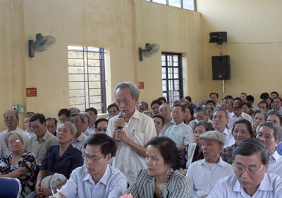 Cử tri Hà Nội quan tâm vấn đề khai thác bô xít - 2