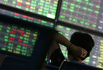 Index hai sàn giảm nhẹ, giao dịch lập kỷ lục mới - 1