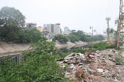 Một con đường nhiều “bẫy” - 1 Một con đường nhiều “bẫy” - 1