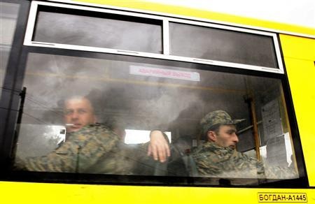 Chùm ảnh: Gruzia triển khai tăng thiết giáp dẹp binh biến - 8